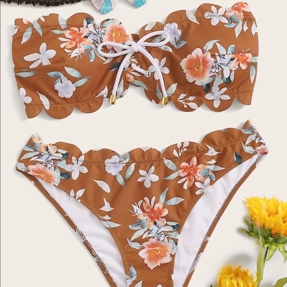 Floral Scalloped Bikini